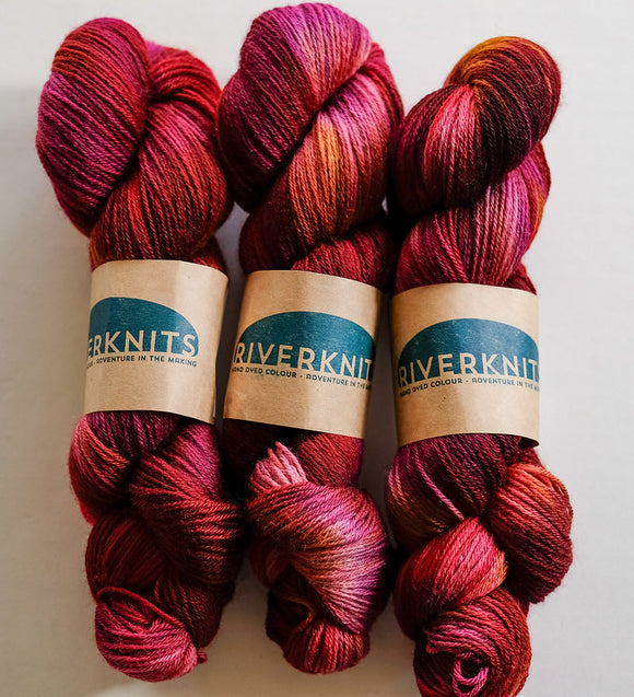 RIVERKNITS Yarn NENE 4-PLY, RAINBOW CHARD, Bluefaced Leicester Wool