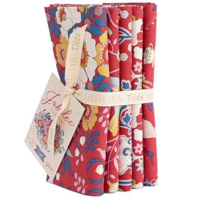 Fabric, 5 Fat 1/4s (20" X 22") bundle from Tilda, JUBILEE Collection RED, 300182